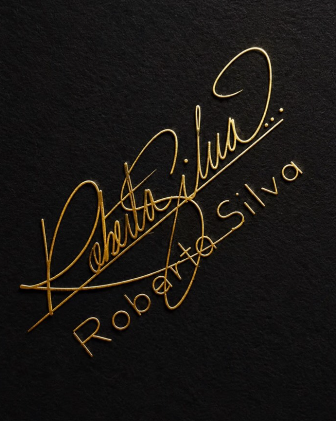 Assinatura dourada de Roberto Silva